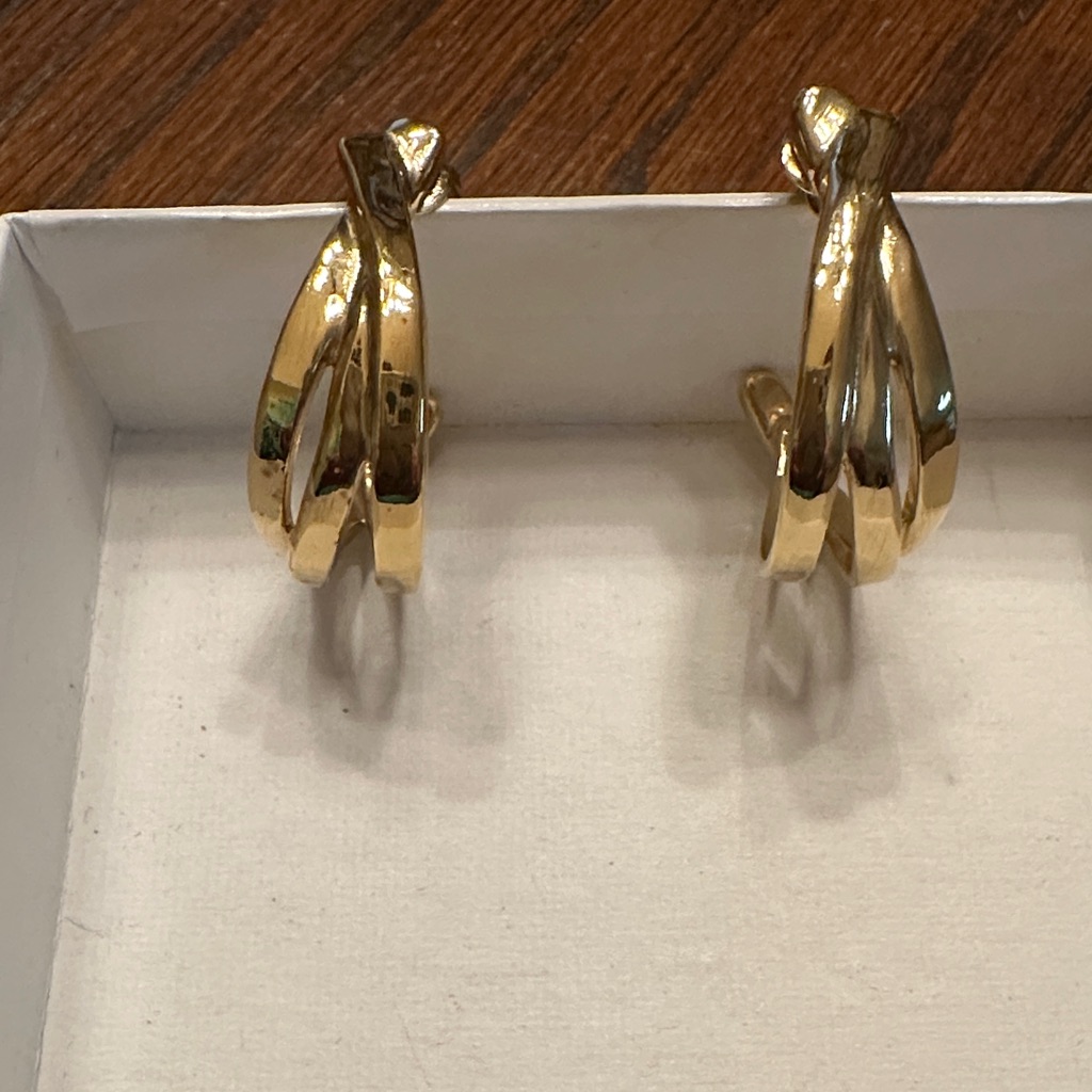 Unode50 Gold Hoop Earrings 90$